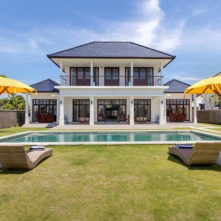 Villa Besakih 5Br, 5 Mins To Beach - Canggu المظهر الخارجي الصورة
