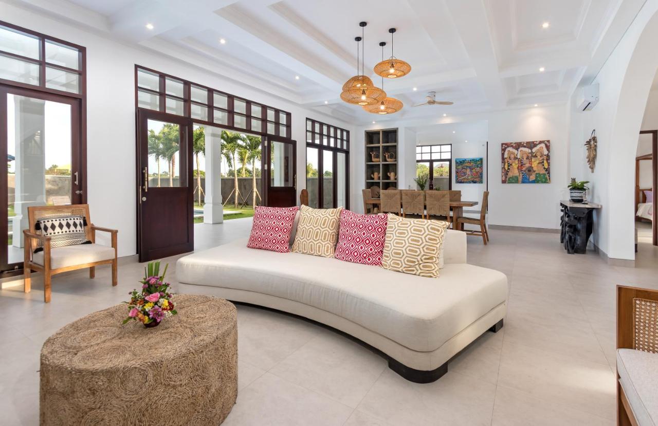 Villa Besakih 5Br, 5 Mins To Beach - Canggu المظهر الخارجي الصورة